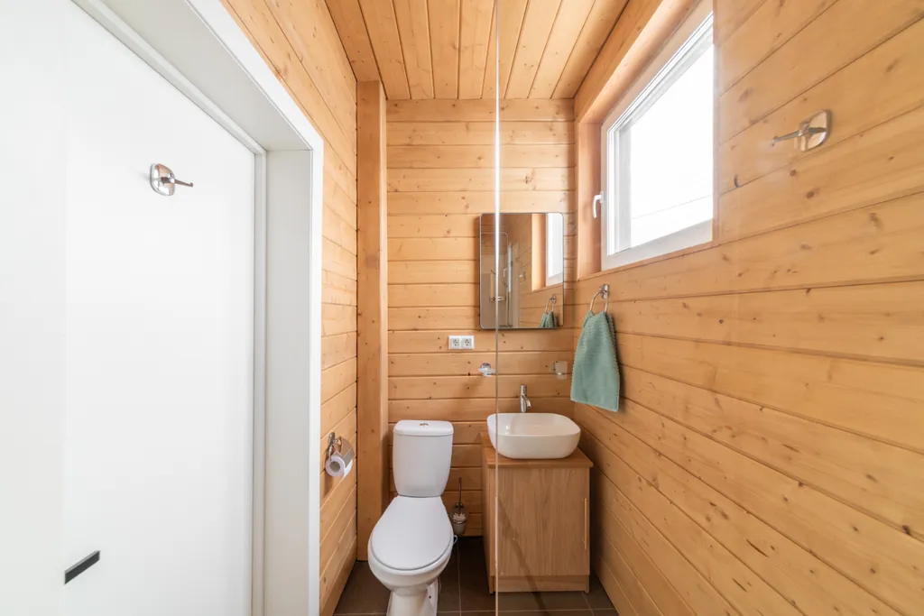 Дом у озера #2