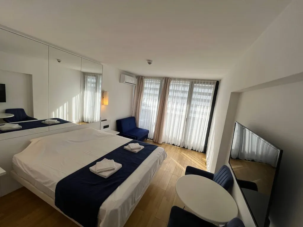 Апартаменты у моря с шикарным видом в Апарт-Отеле Orbi City