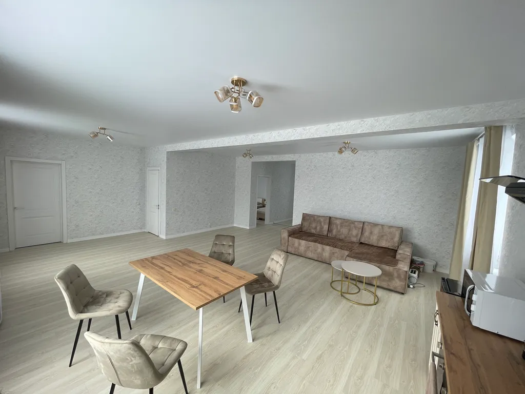 Уютный дом в черте города