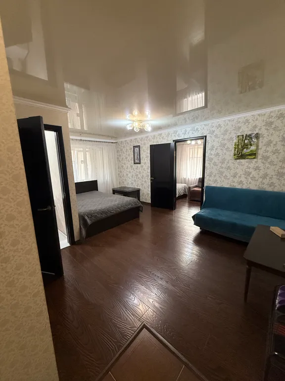 Квартира Вместительная двушка в самом центре — аренда посуточно в Нальчик