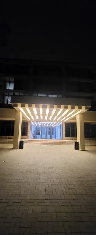 Апартаменты в самом центре рядом с вокзалом с охраняемой парковкой