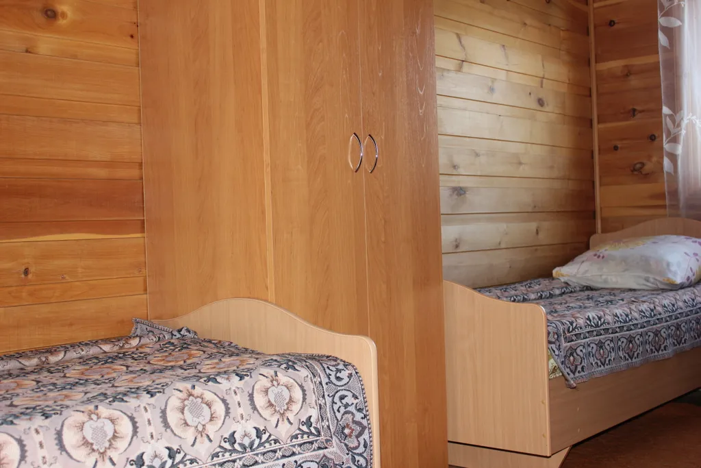 Квартира Уютная трёхместная комната — аренда посуточно в Катунь