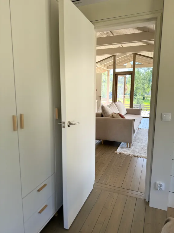 Уютный загородный дом в тишине