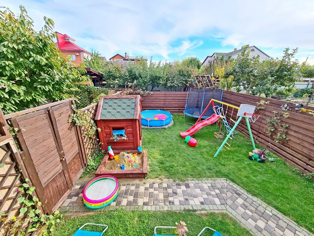 Коттеджу моря: костровая чаша камин детская территория бассейн баттут. — аренда посуточно в Ейск