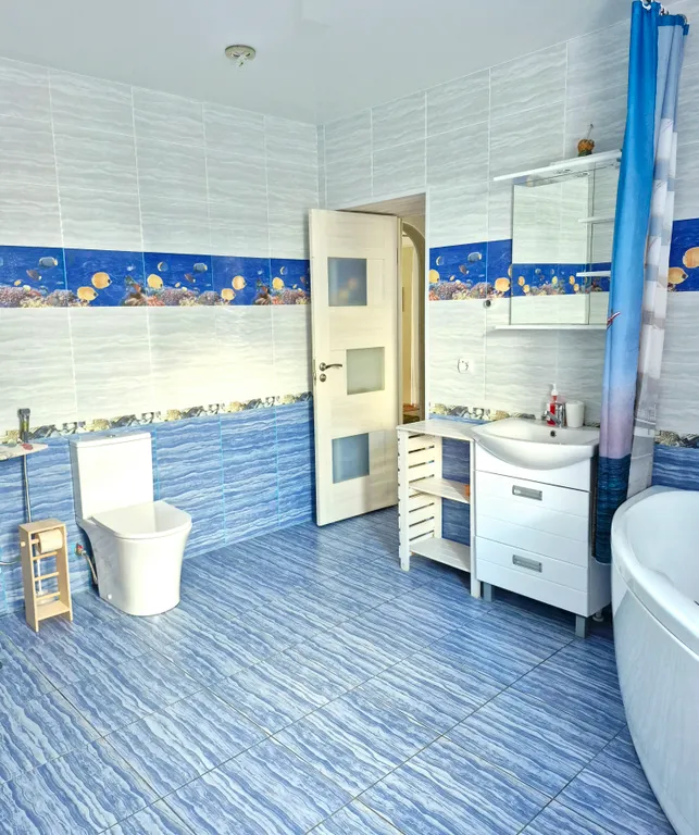 Третий этаж коттеджа - две комнаты с собственным душем