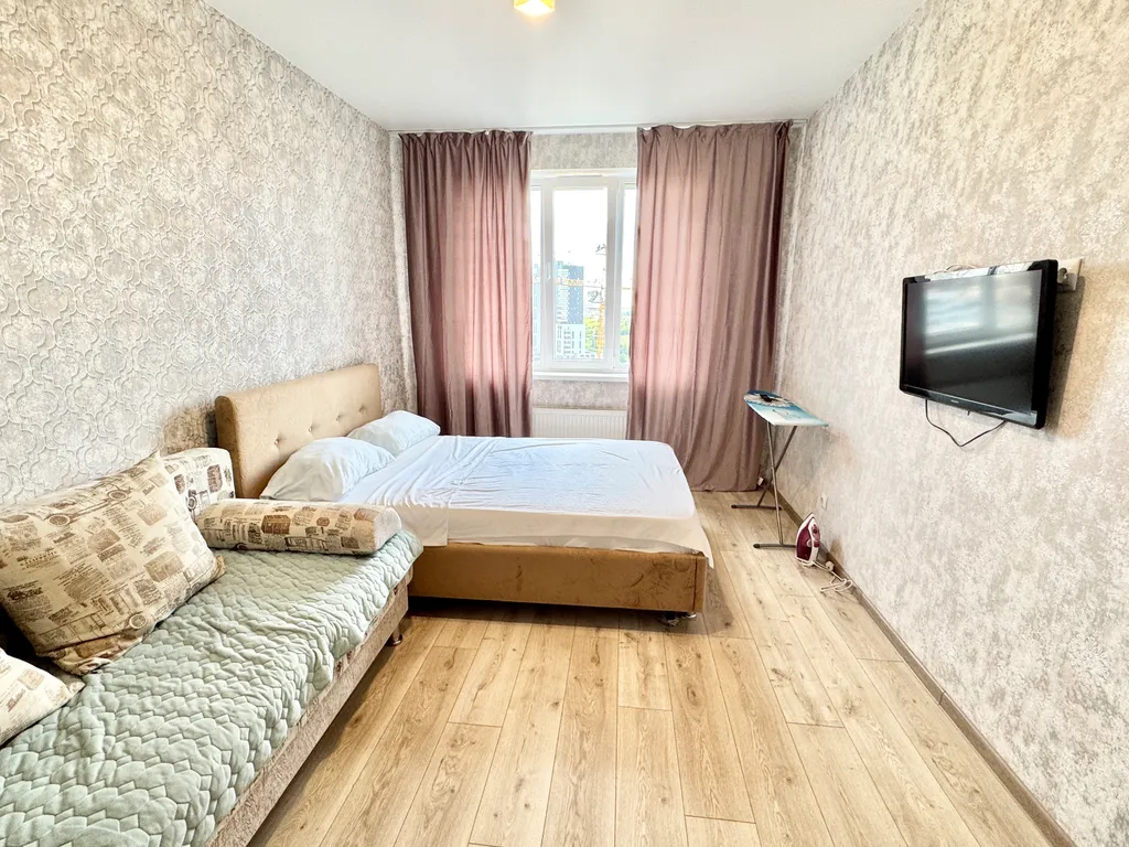 Отличная квартира в новом доме близко к центру города