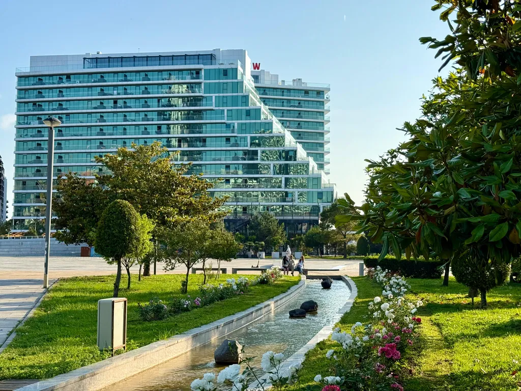 Sea Batumi View | 20m to Beach & Park
Панорама Моря & Приморский Парк