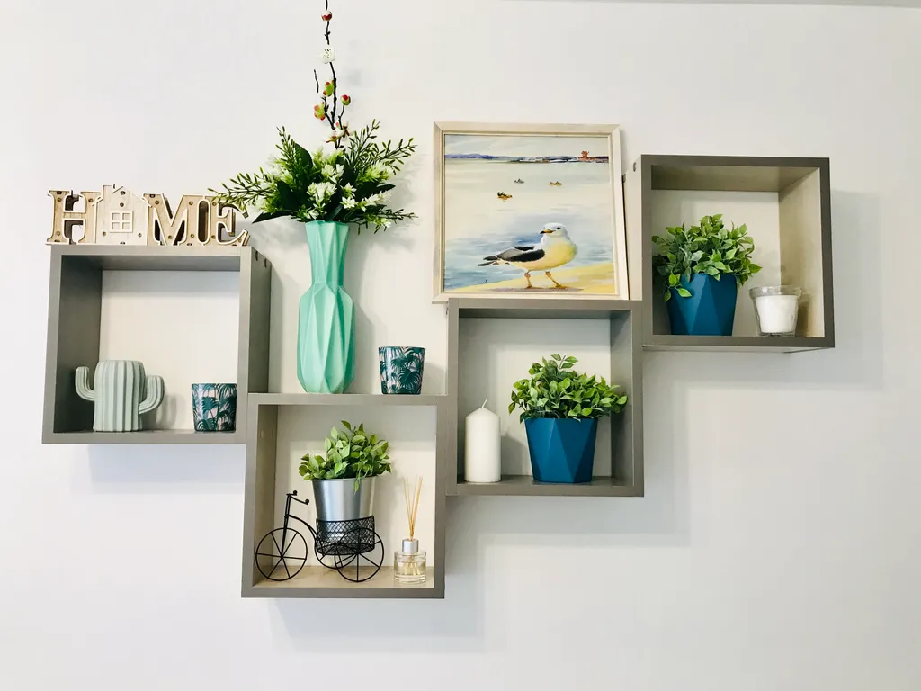 Современная студия Бирюза на площади Маркса