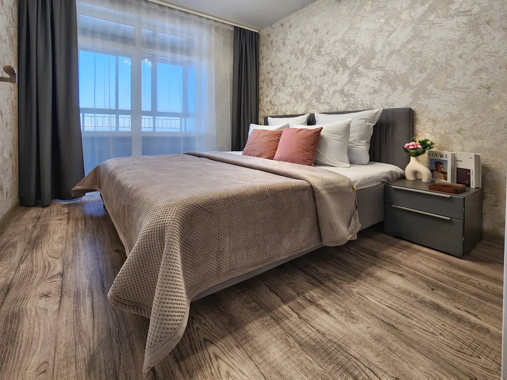 3-комнатная на Взлетке возле ТРЦ Планета