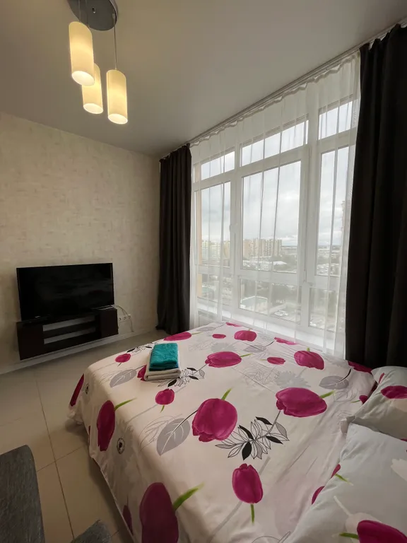 Квартира Комфортная студия в элитном доме, рядом парк Ангелов, автовокзал — аренда посуточно в Кемерово