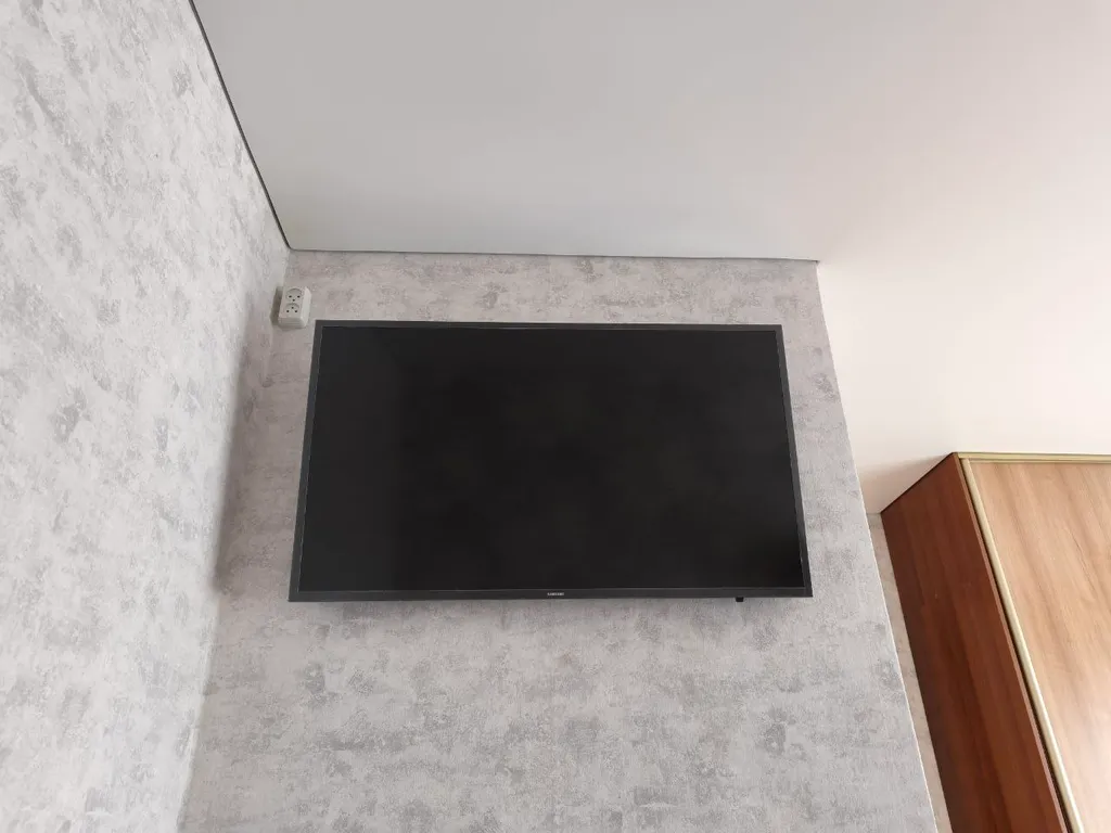 Уютная квартира с огромной кроватью на Металлургов