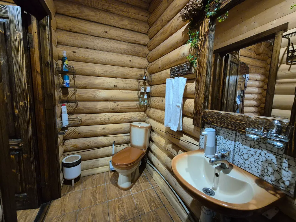 Уютный дом с бильярдом и сауной на побережье водохранилища