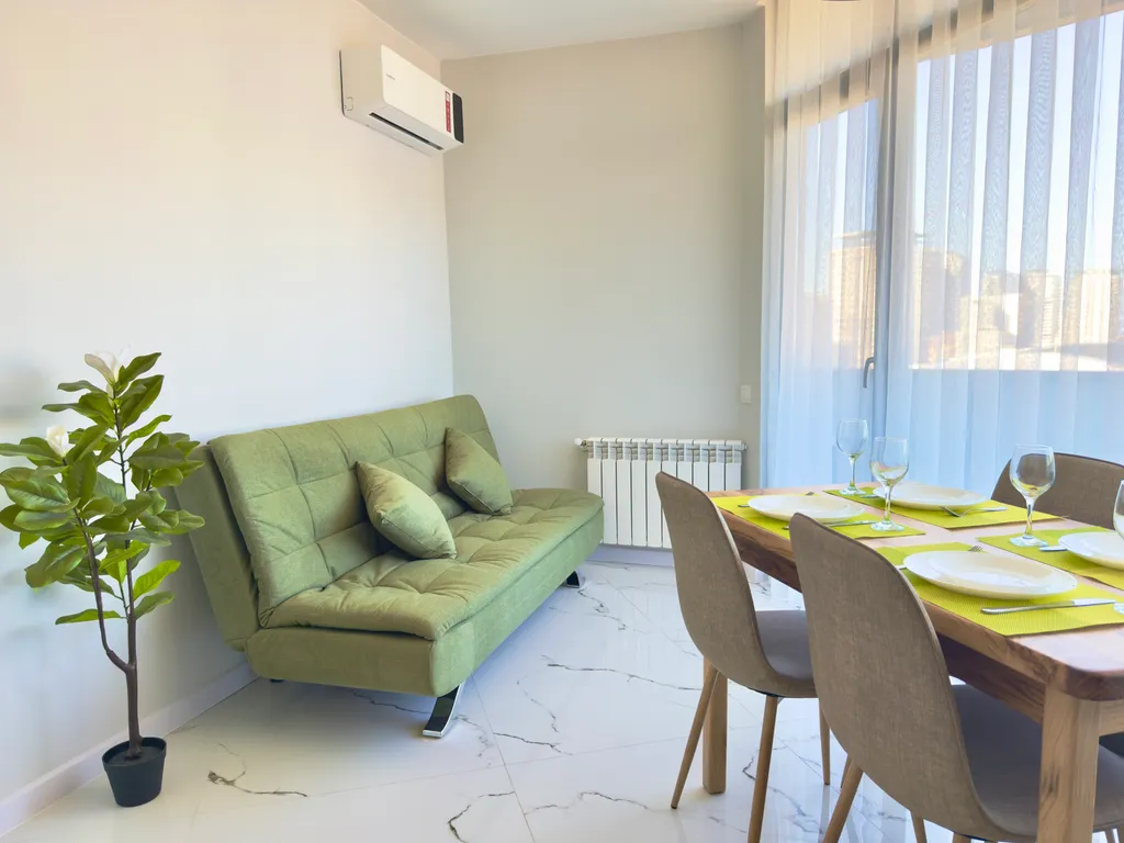 Big apartament on Bagrationi by Mavi Guest