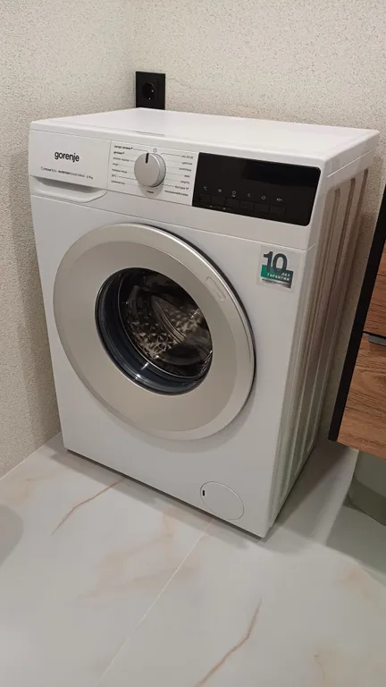 Коттедж Дом с видом на озеро и фруктовый сад — Луга