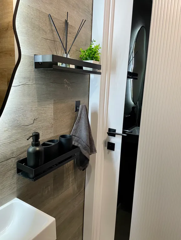 Дом Panorama на берегу озера, утопающий в соснах, тишине и спокойcтвии