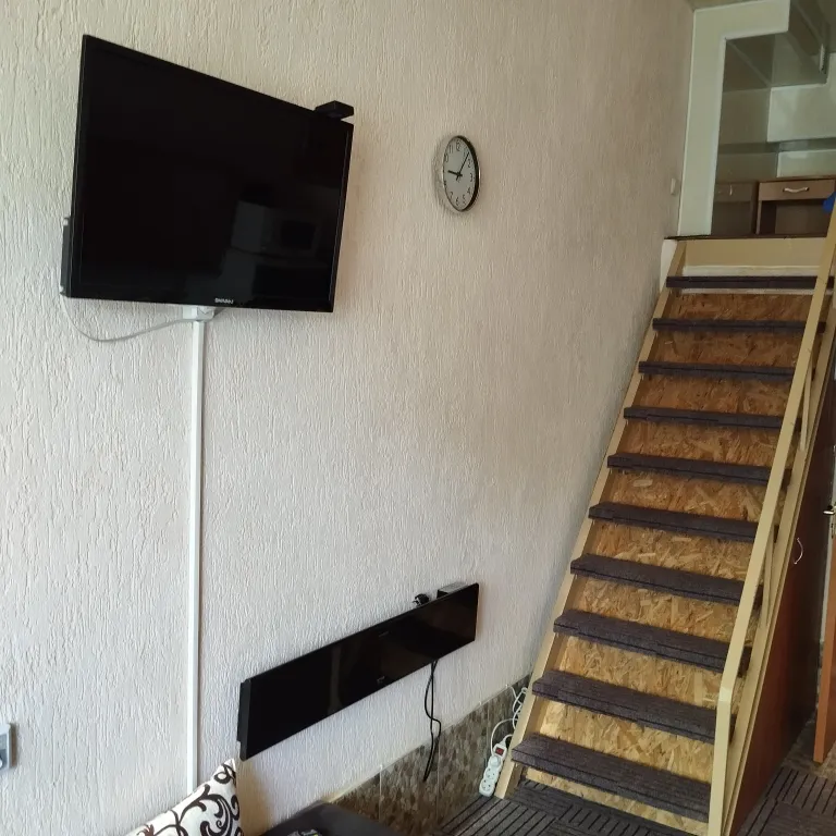 Квартира Семейные пятиместные апартаменты на берегу моря — Любимовка