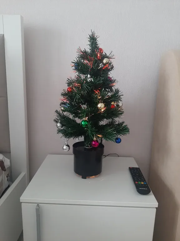 Уютная студия с видом на колесо обозрения