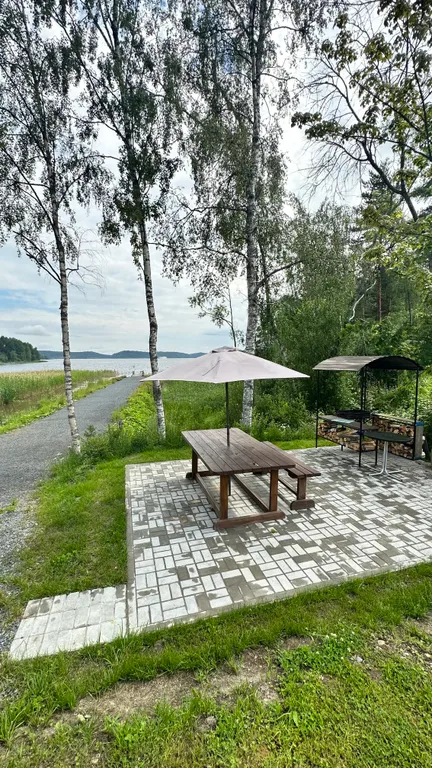 Частный дом на берегу Ладожского озера