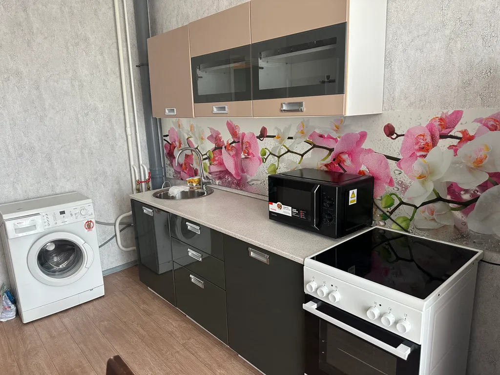 Уютная квартира с отличным видом на Иртыш