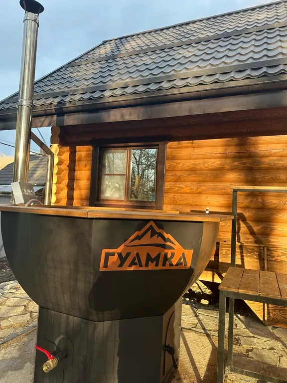 Сруб с банным чаном