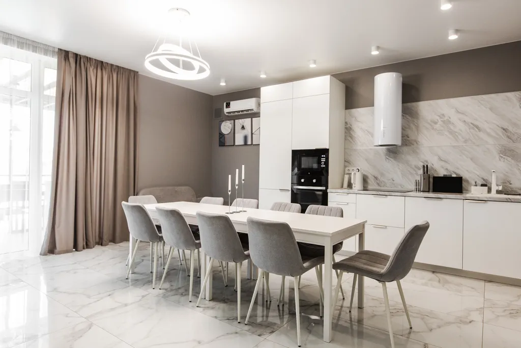 Загородный дом с баней и бассейном