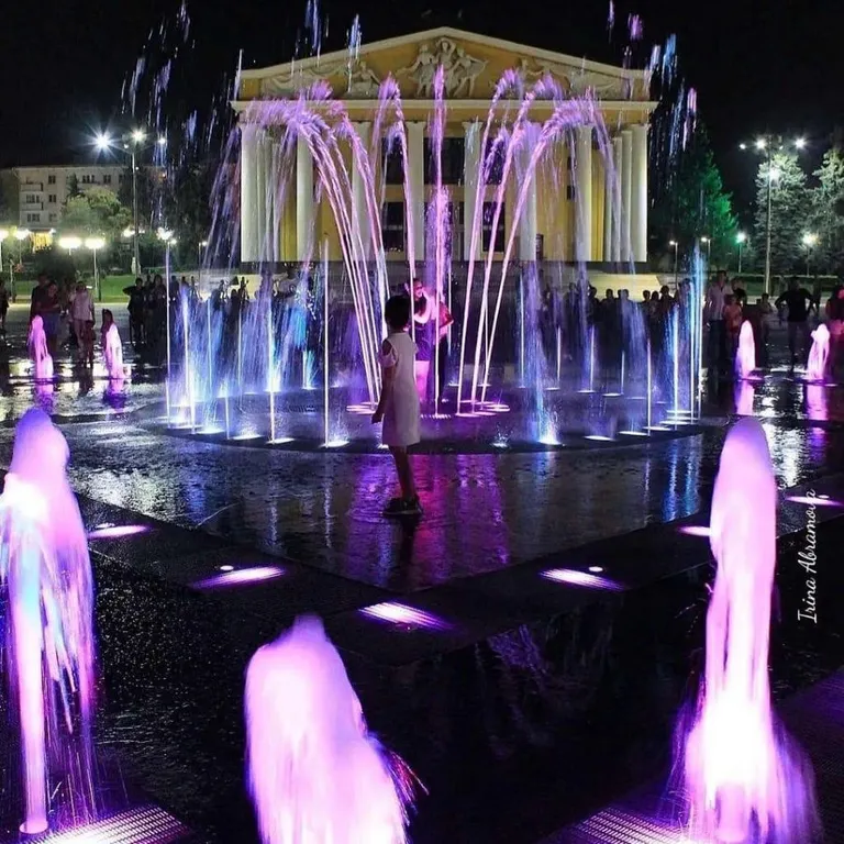 Просторная двухуровневая квартира с джакузи