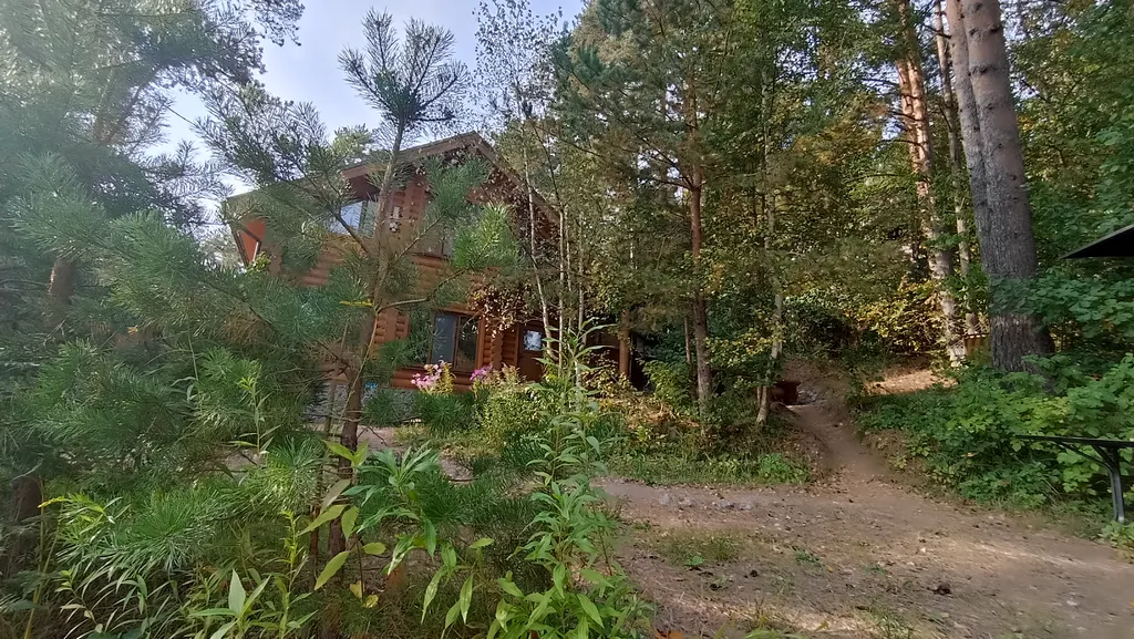 Дом на озере