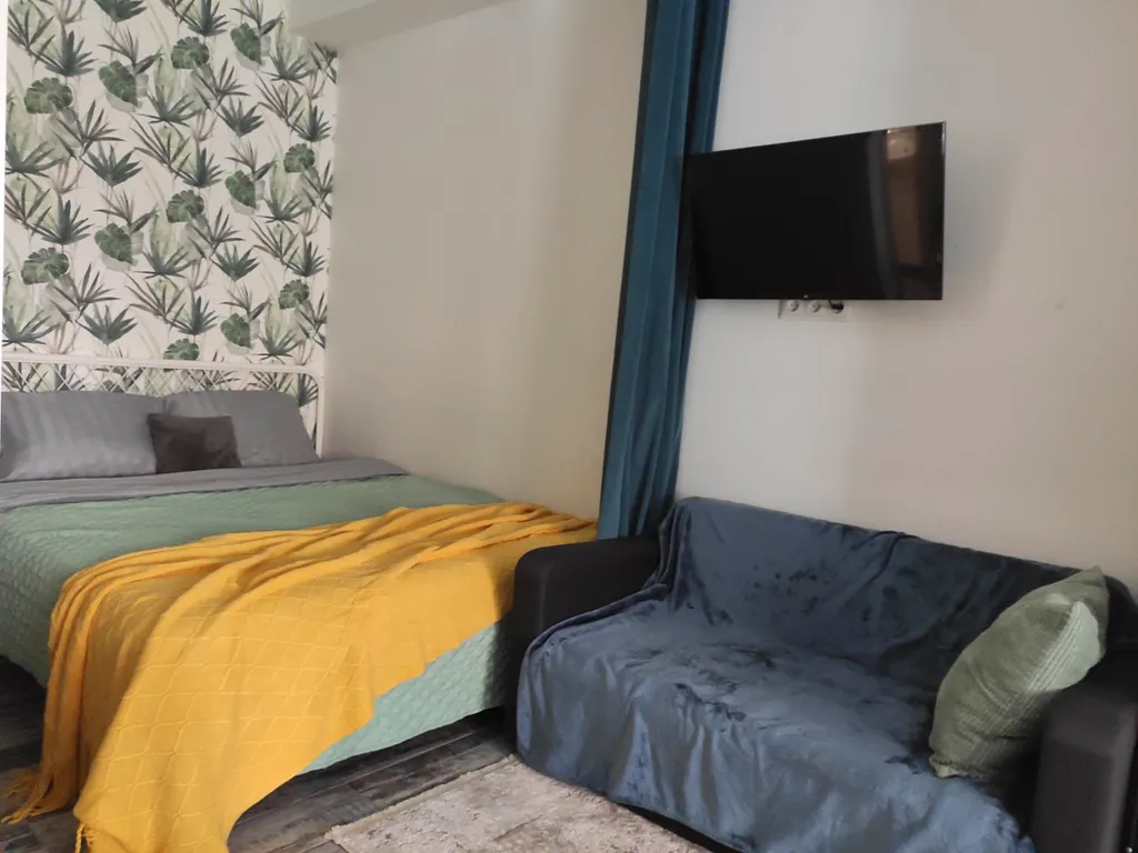 Студия на берегу залива