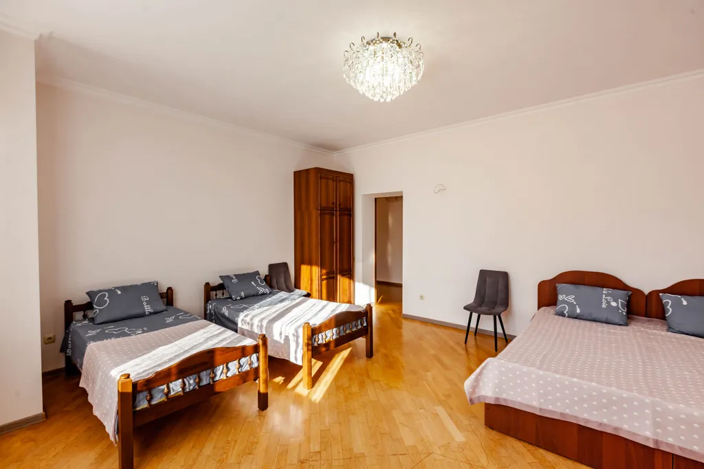 Уютный дом в центре города