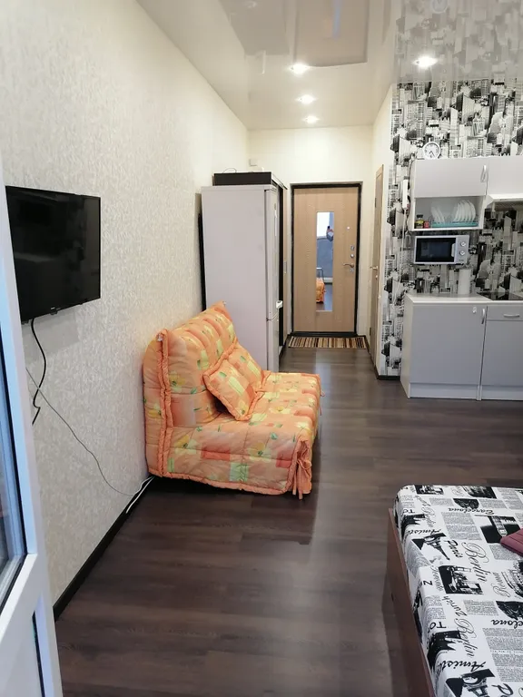 Уютная студия рядом с ТРЦ Аура, ЖД вокзалом, Аэопортом