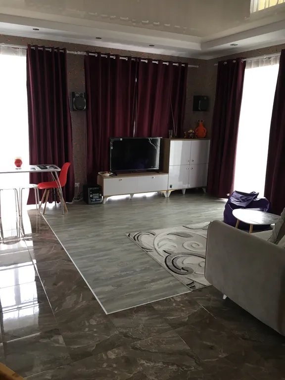 Дом у озера