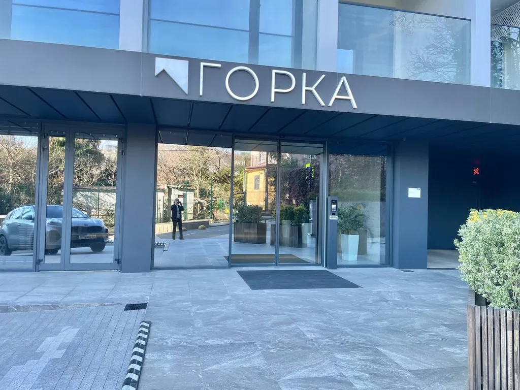 Современная студия в Хосте с потрясающим видом на море