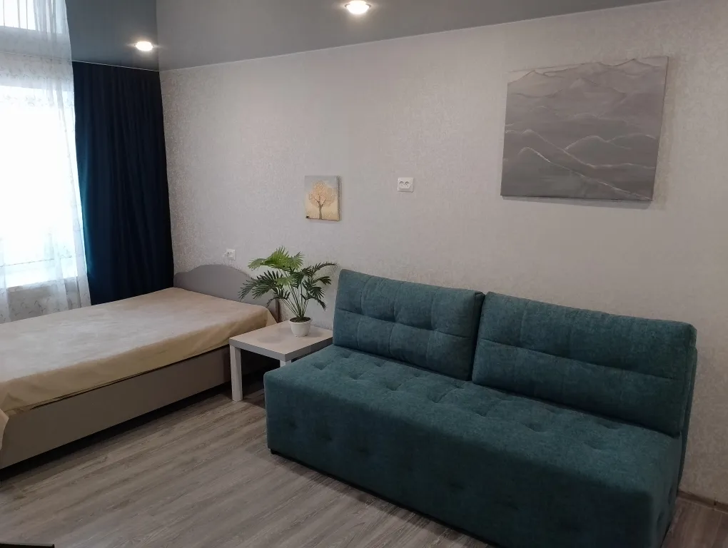 Уютная двухкомнатная квартира у дворца бракосочетания — аренда посуточно в Киров