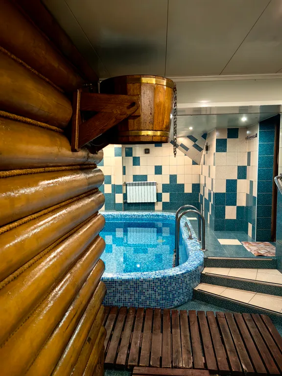 Атмосферный коттедж с дровяной баней и большим бассейном