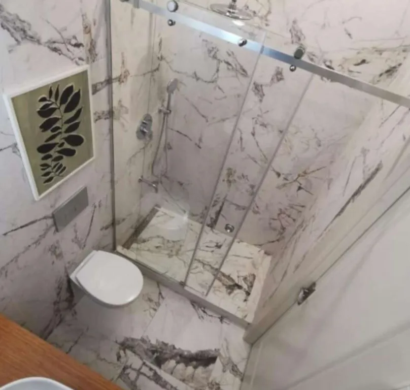 Апартаменты с видом на море и горы в центре