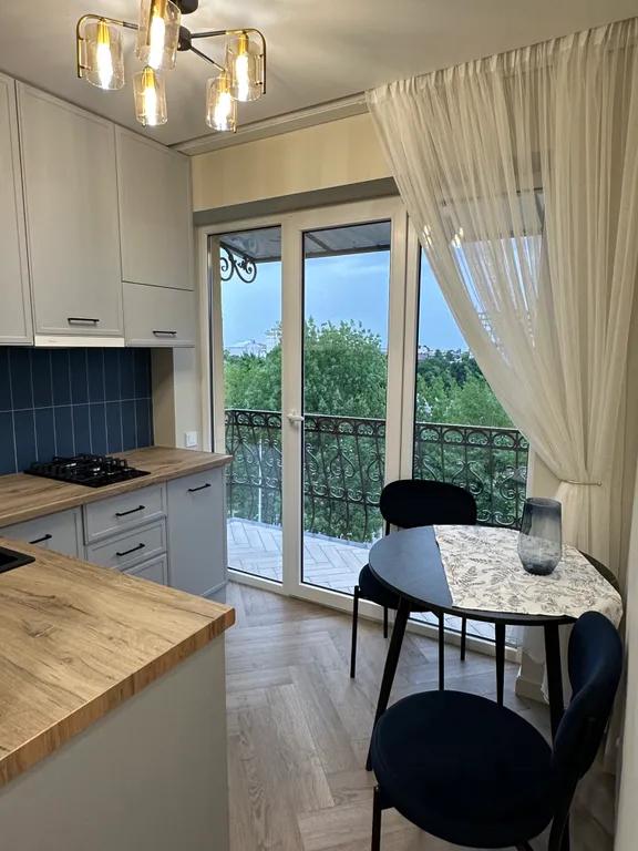 Уютная квартира в центре города с прекрасными рассветами и закатами