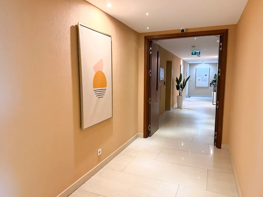 Двухкомнатная квартира на берегу моря, Bellevue Residence