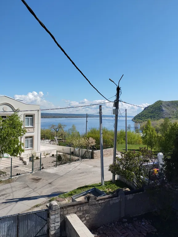 Номер с видом на Волгу и Жигулёвские горы