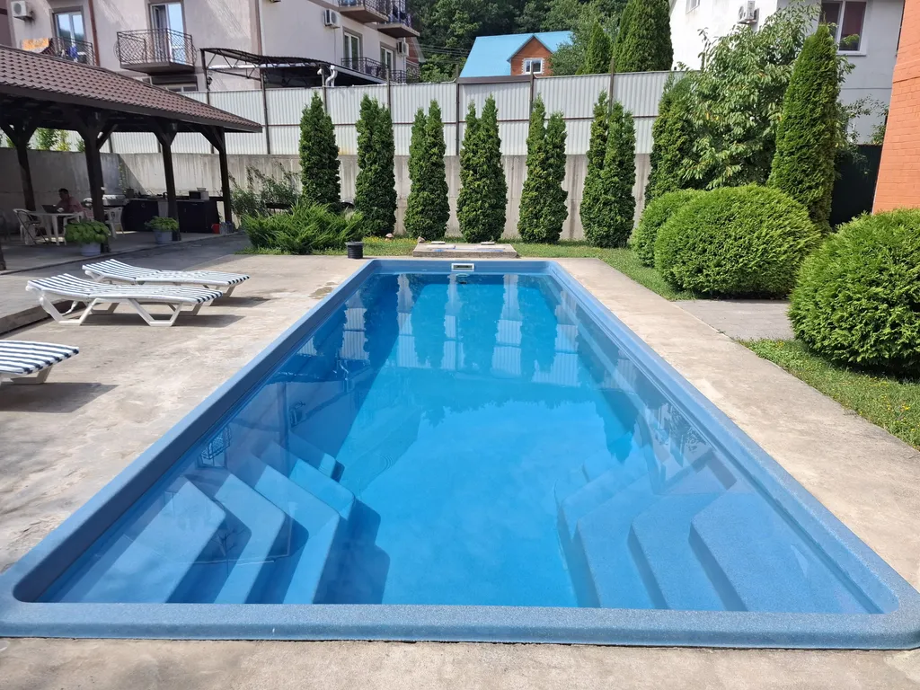 Комната в коттедже с бассейном