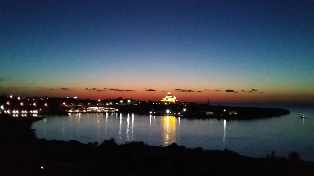 Комната у моря