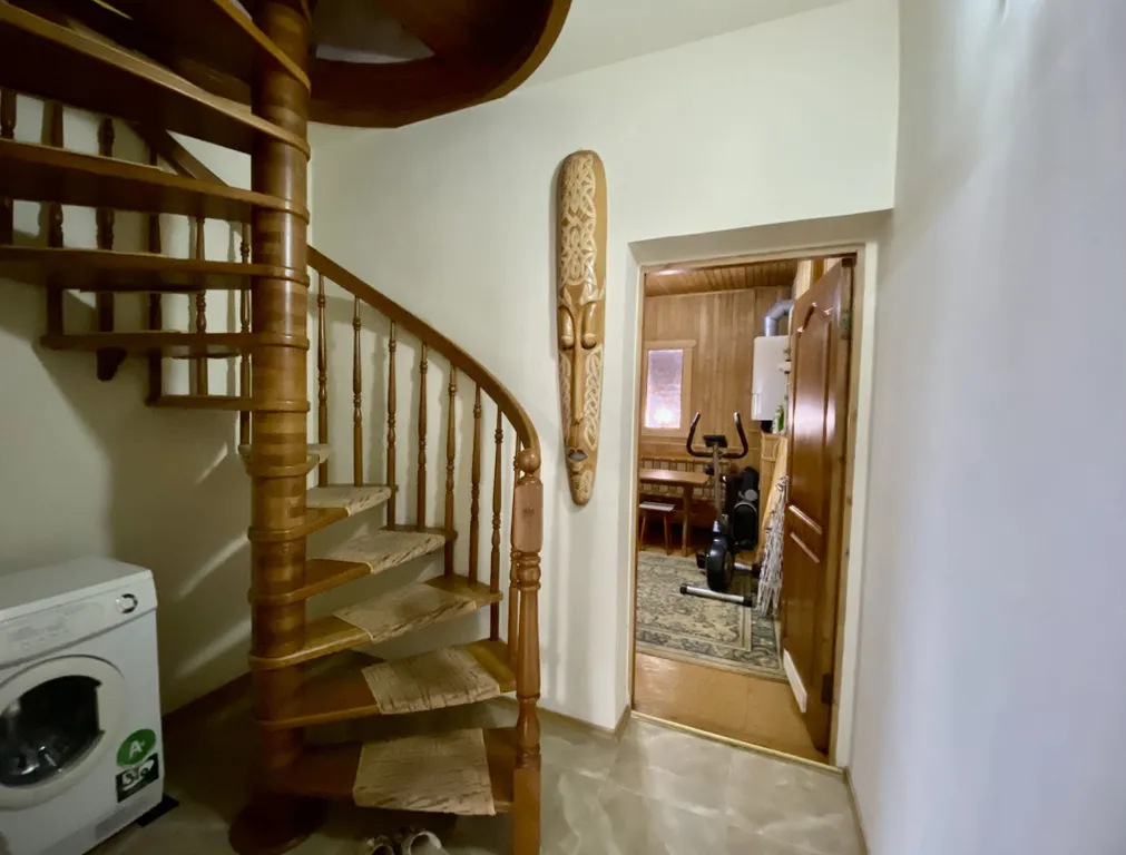 Дом в центре с видом на море