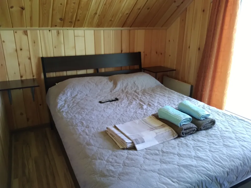 Дом с балконом