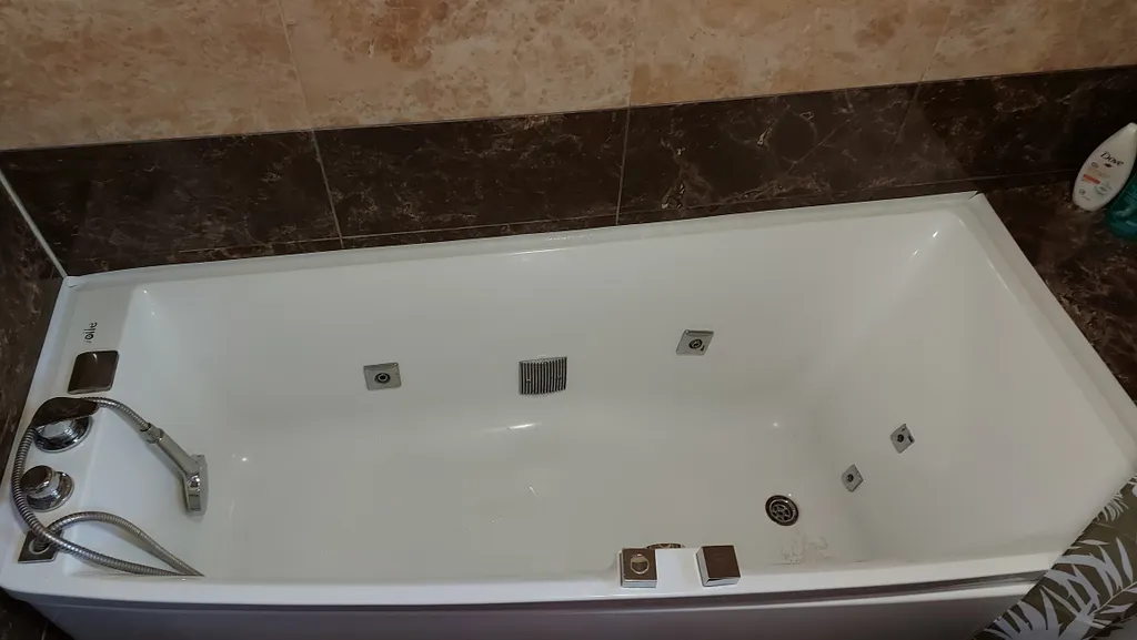 Квартира Просторная квартира, район - Заповедника Херсонес, ТЦ Муссон — Севастополь