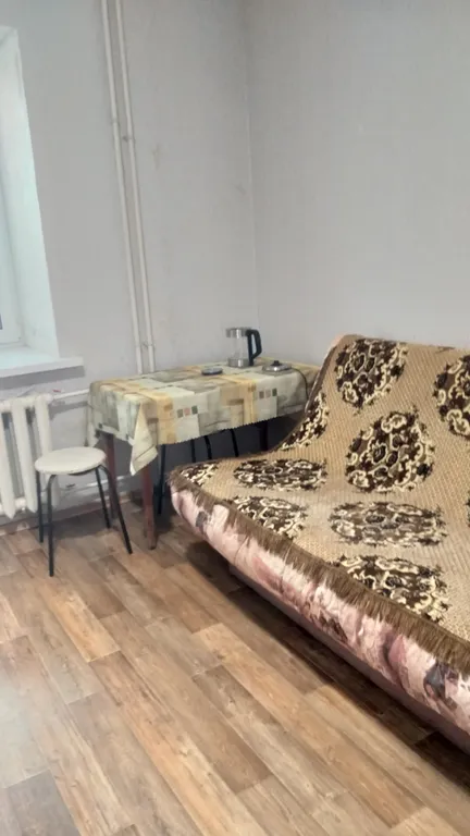 Уютная теплая 1-комнатная квартира в кирпичном доме