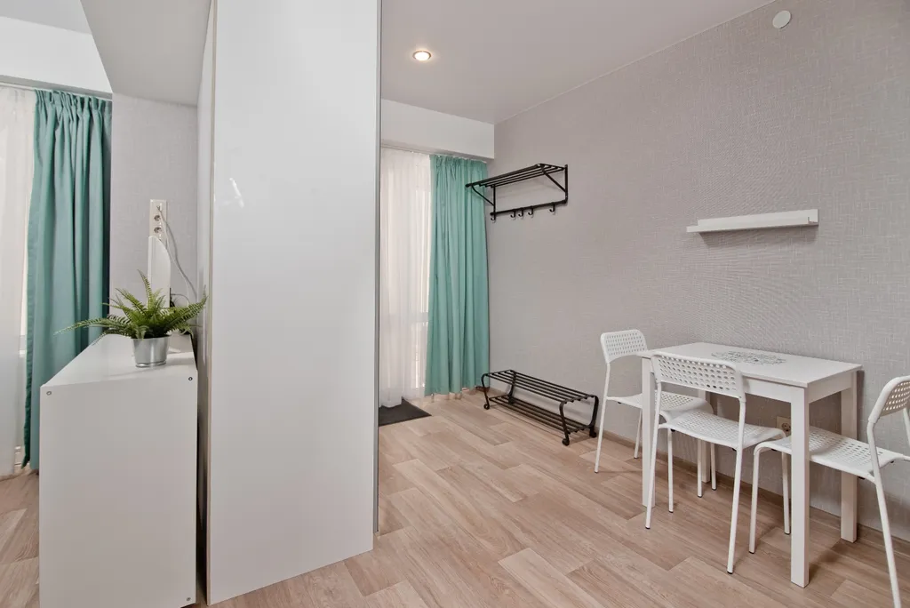 Квартира Апартаменты в Адлере напротив жд вокзала — Адлер