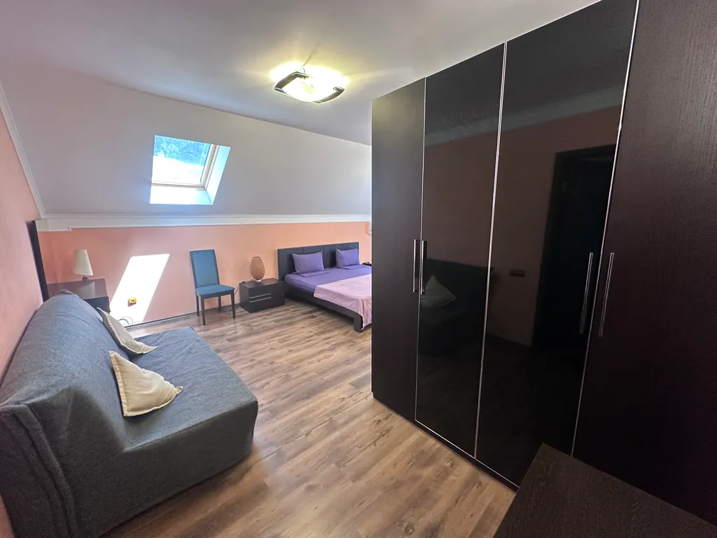 С бассейном на пляже