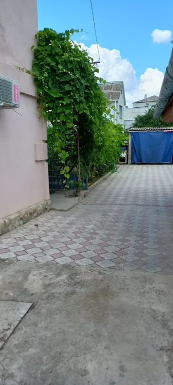 Коттедж 3 комнатный дом в центре — аренда посуточно в Феодосия