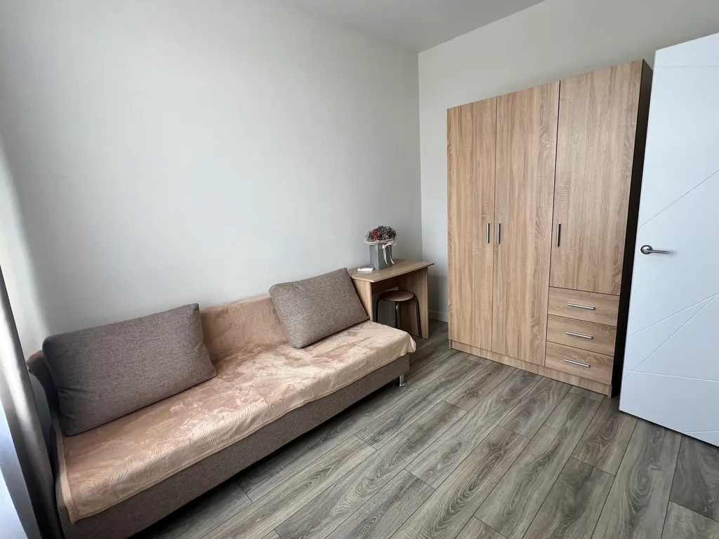 Видовая евротрехкомнатная квартира