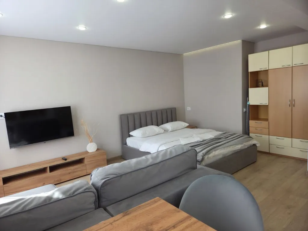 Новая стильная квартира-сттудия в центре, рядом с вокзалом