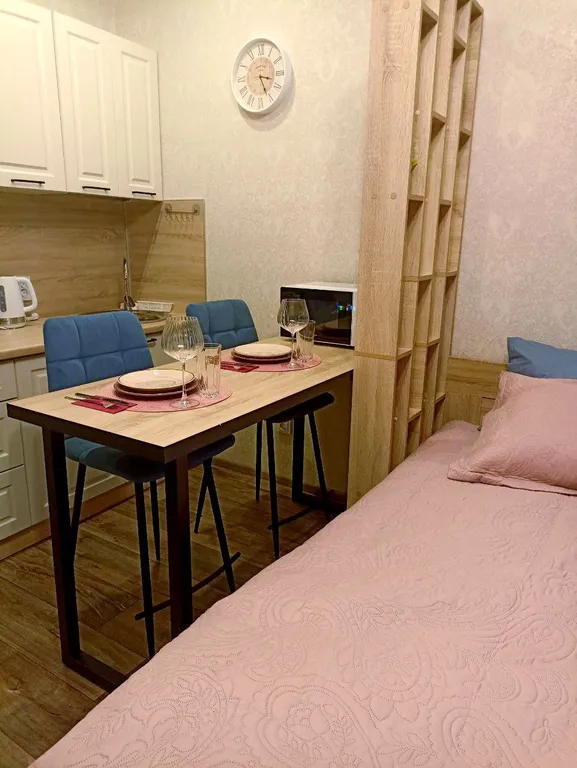 Квартира Уютная студия в ЖК Алые паруса с панорамным видом на реку Волхов — аренда посуточно в Великий Новгород